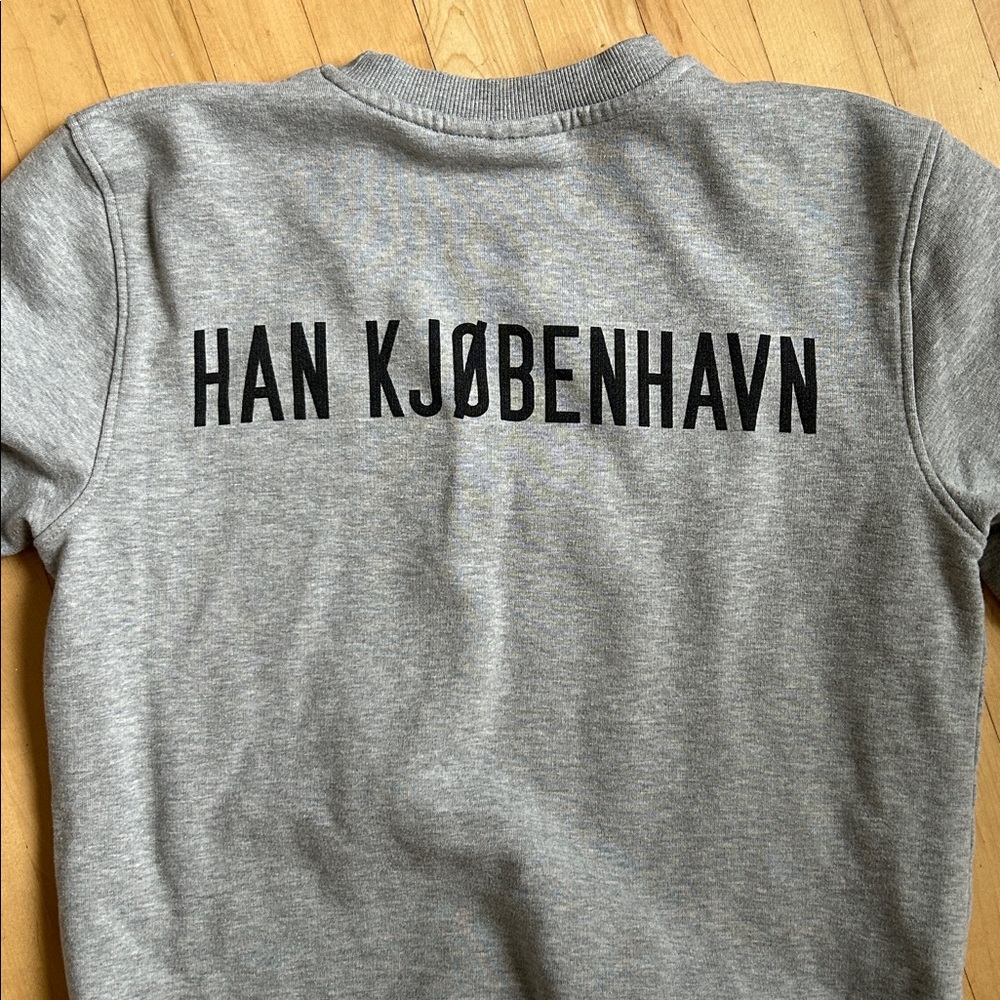 Han Kjøbenhavn: Classic Grey Crewneck Sweater